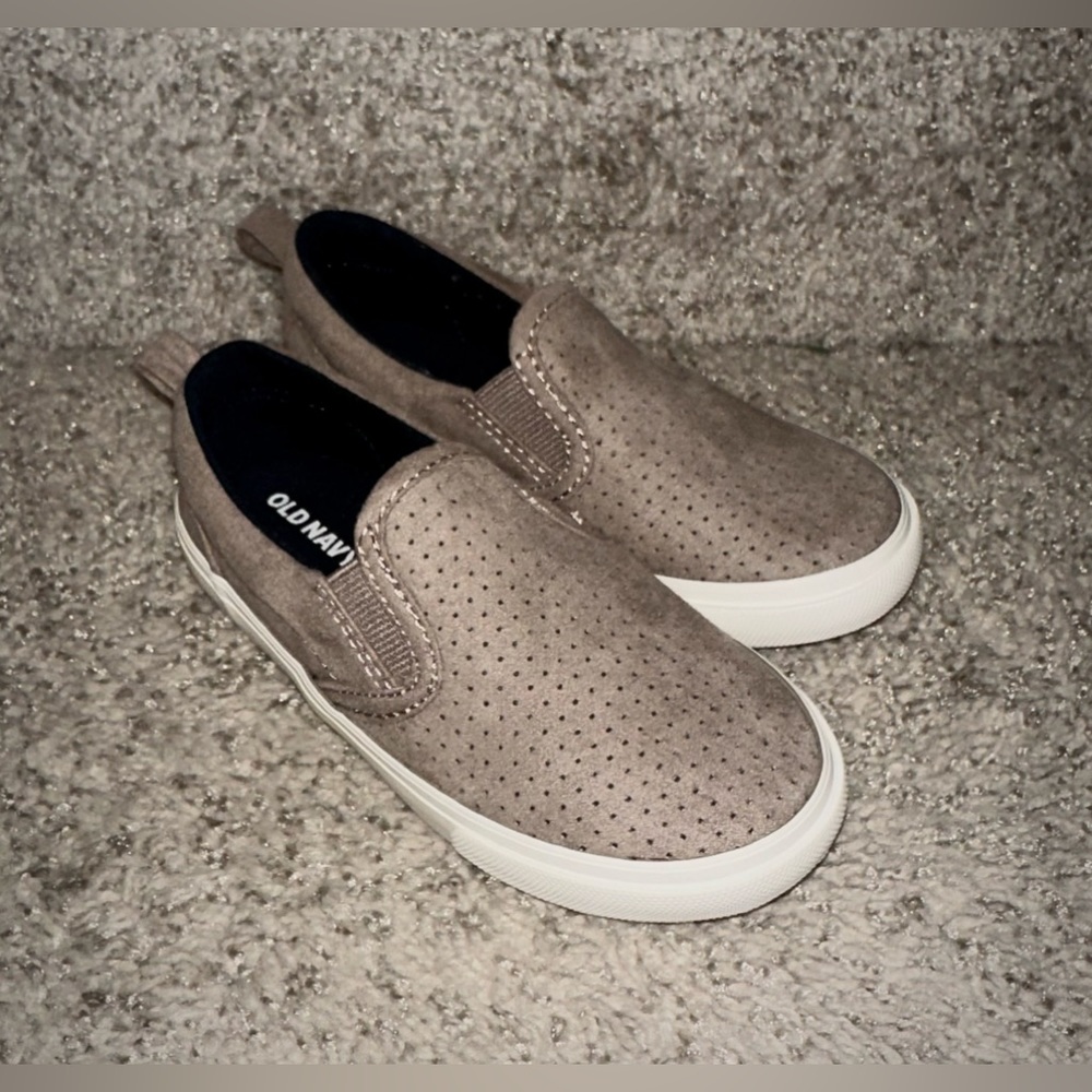 NEW✨ Old Navy Faux Suede Boys Moccasin